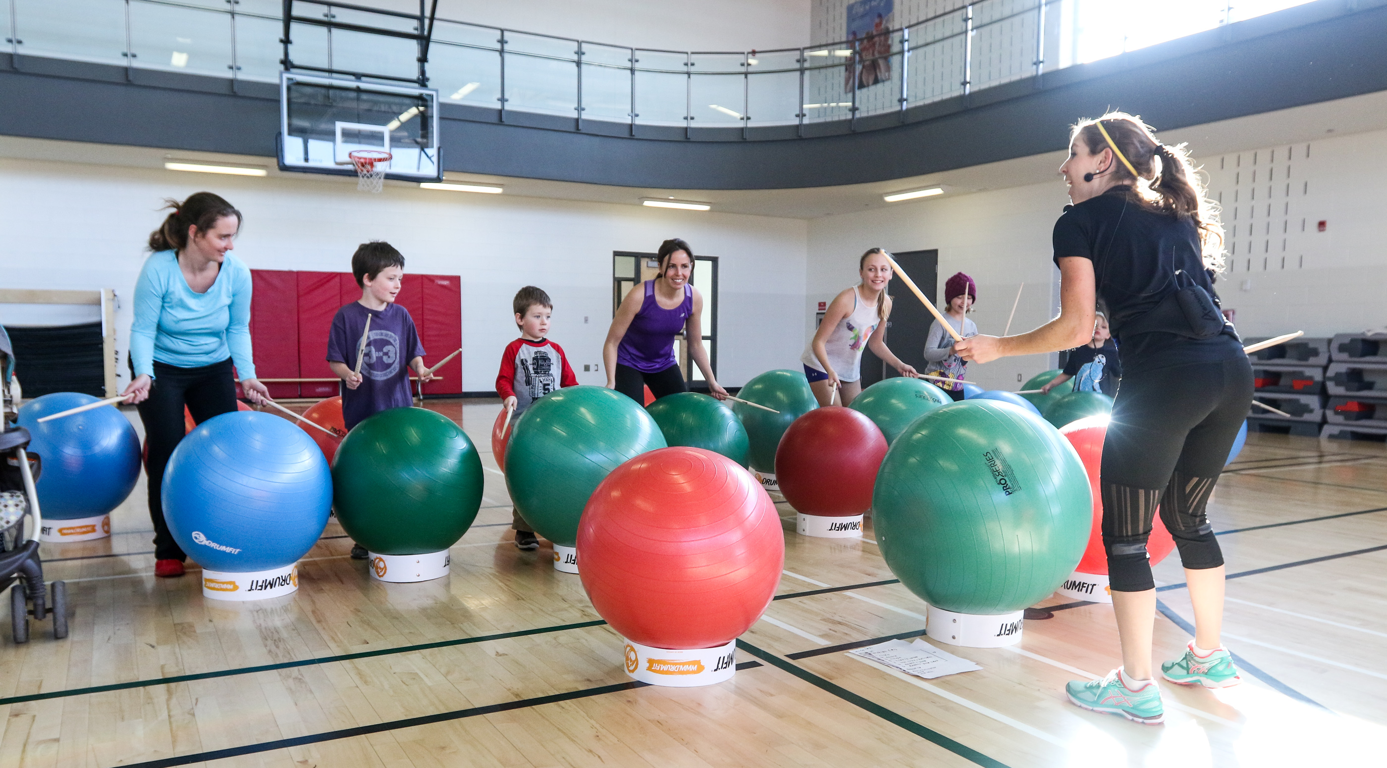 YMCA-DrumFIT-49 Group doing a Family Drumfit class